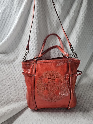 Coach Audrey Op Art Coral Pfirsich Lackleder Beuteltasche Schulter Handtasche 19571 Neu mit Etikett - Bild 1 von 14