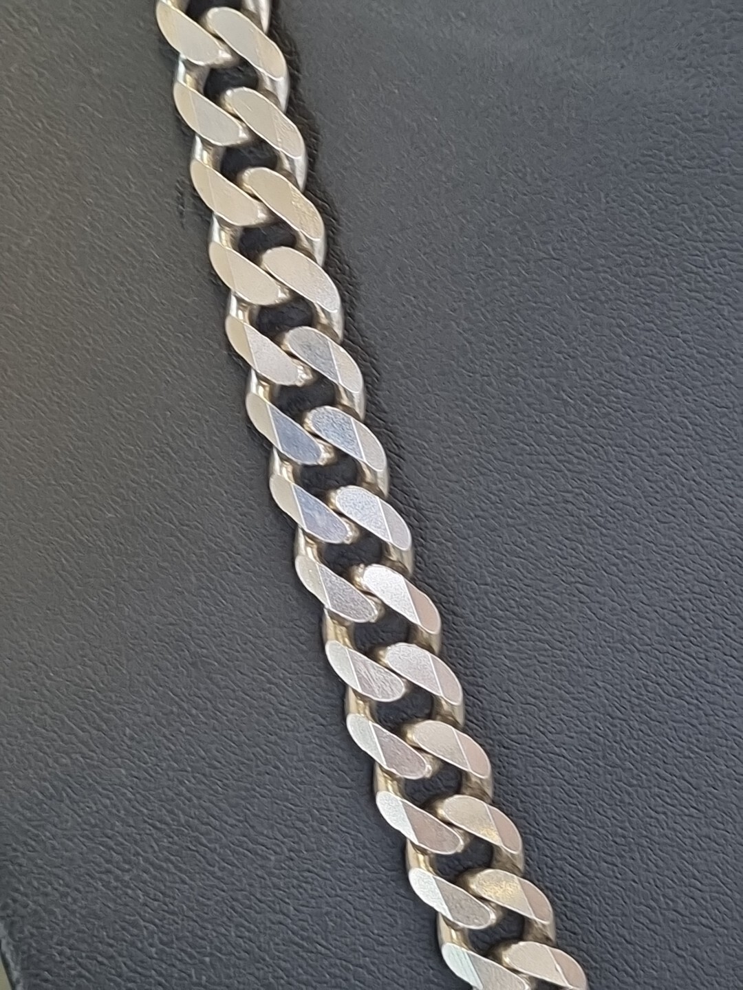 Picture 2 of 4