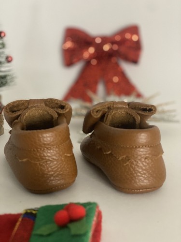 brown colored authentic leather cute handmade baby shoes - Picture 2 of 2