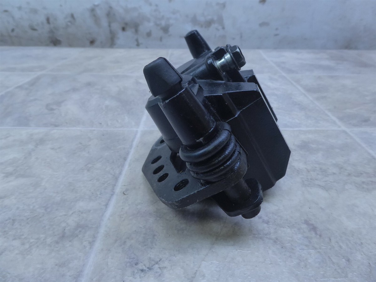 1990 Kawasaki ZX1000B Ninja K719-1) front left brake caliper