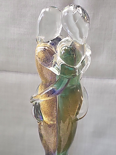 Estatuilla de 12" abrazo íntimo para amantes de la escultura de cristal de Murano transparente dorado - Imagen 10 de 12