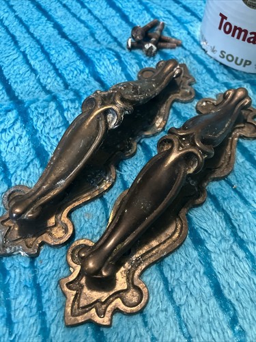 2 tirones de mango de latón adornados de estilo tradicional inglés vintage con placas traseras - Imagen 3 de 15