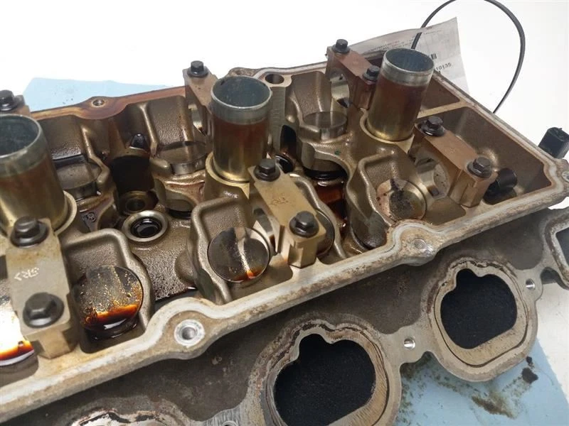 2010 - 2012 FORD TAURUS ПРАВАЯ СТОРОНА ГОЛОВКИ БЛОКА ЦИЛИНДРОВ - Изображение 3 из 4