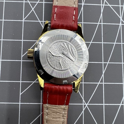 Golden Dial China Tianjin Factory 19 Jewels Seagull Manual Mechanical Lady Watch - Picture 8 of 9