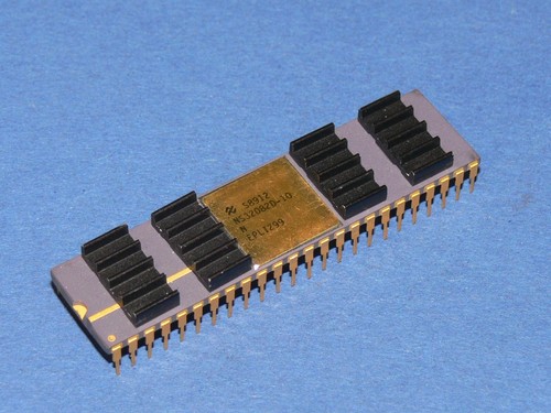 National NS32082D-10 Ic Gold Plated Ceramic Memory Management Unit Vintage - Picture 2 of 3