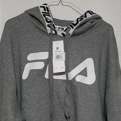 Fila tag fleece hotsell black & white hoodie