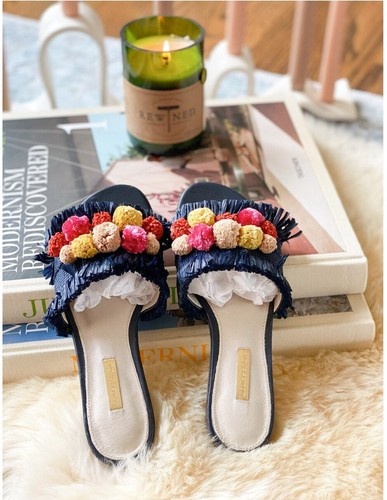 pom pom slide sandals