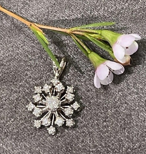 14kt White Gold Diamond Snowflake Cluster Pendant - Picture 11 of 14