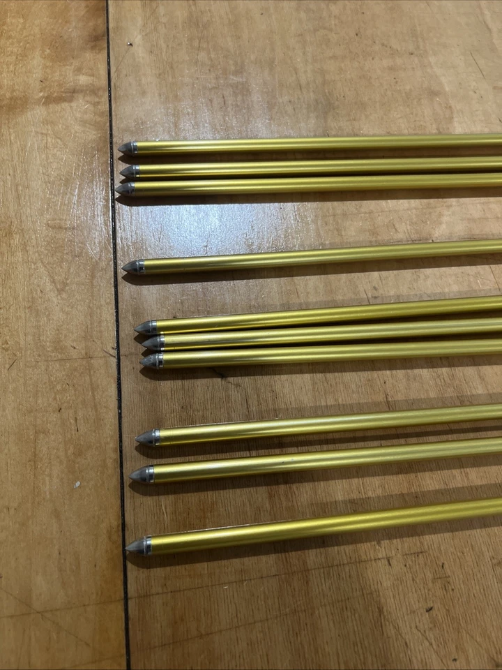 10 одинаковых б/у золотых алюминиевых стрел Easton XX75 2114 30 дюймов - Изображение 2 из 4