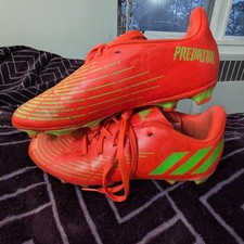 Botines de fútbol Adidas Predator para niños grandes talla 4,5 - muy apreciados buen estado. Fútbol