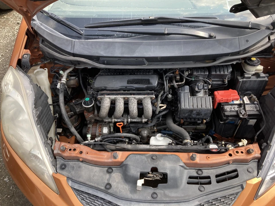 11 HONDA FIT Radiator Foto 4 de 4