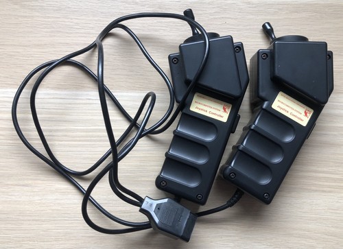 Ein Paar BBC Microcomputer System Joystick Controller
