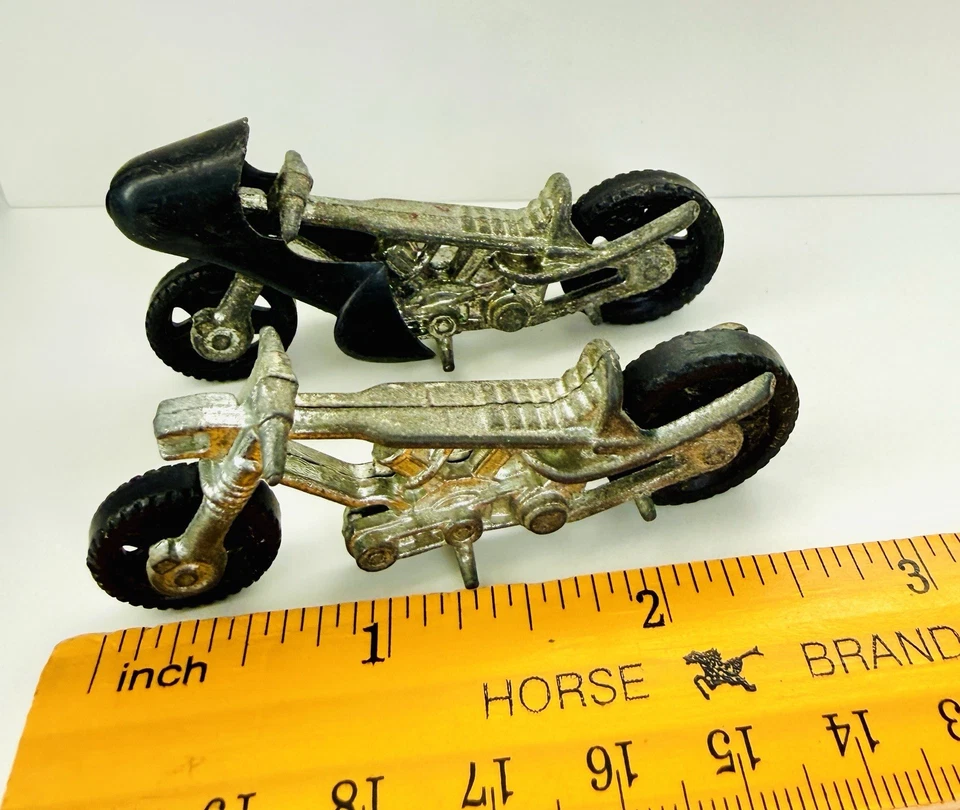 VINTAGE CORGI JUNIORS JR 1978 BATMAN BATCYCLE MOTORCYCLE BATBIKE GT BRITAIN LOT - Image 2 of 4