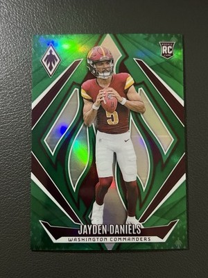 2024 Panini Phoenix Jayden Daniels #198 Rookie Green Prizm PARALLEL /25 RC Comma