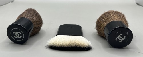 CHANEL LES PINCEAUX DE CHANEL Kabuki Brush (2) and Two-tone Blush Brush NWOB - Picture 2 of 6