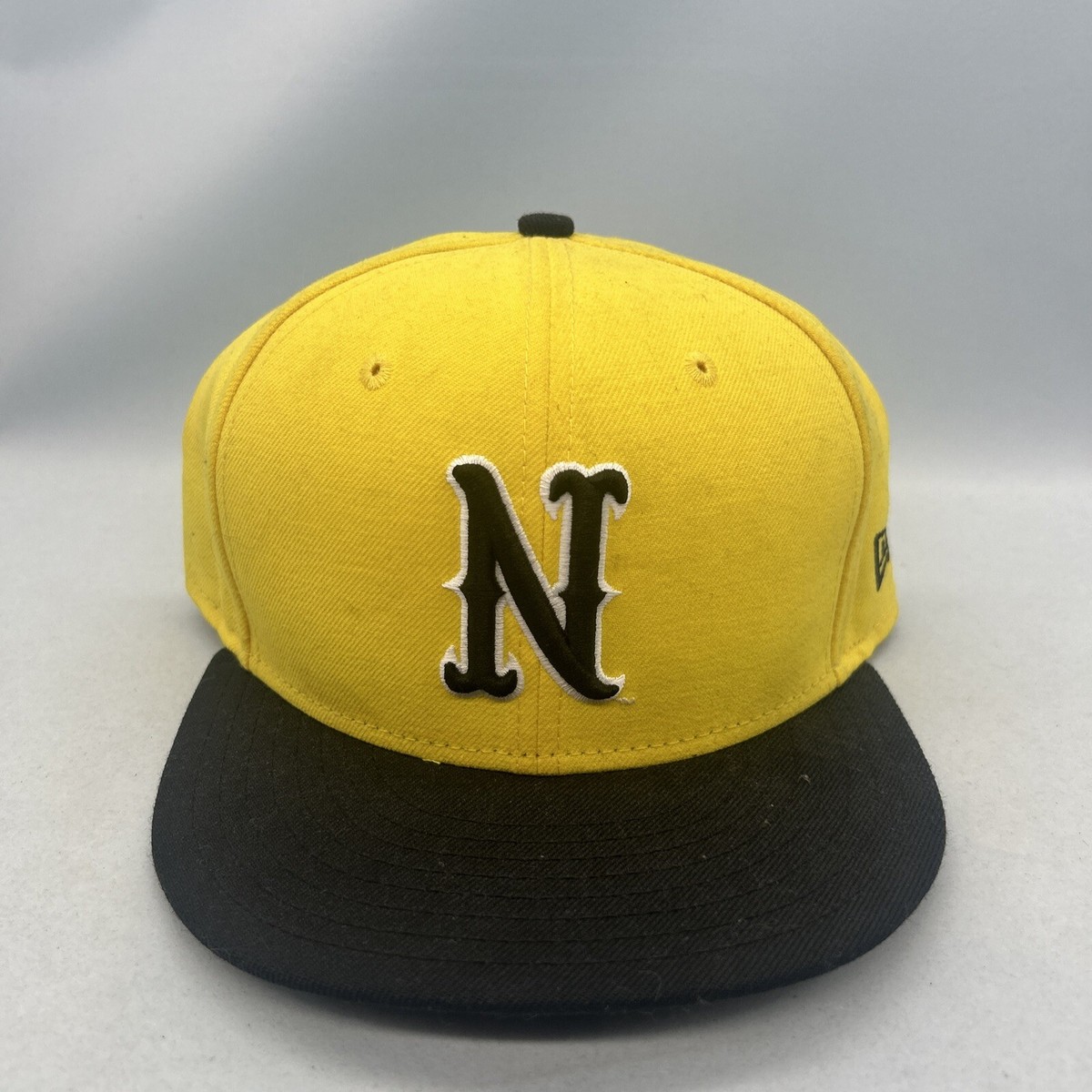 New Era 59FIFTY イエロー ブラック キャップ 7 1/2チェーン New Era 5950 Fitted Custom Letter “N” Hat 7 1/2 Yellow Crown Black