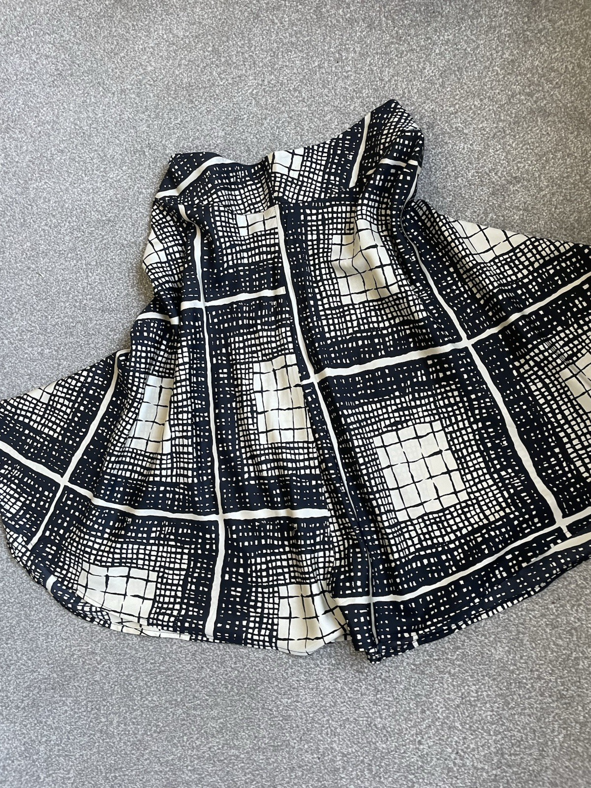 Picture 3 of 10