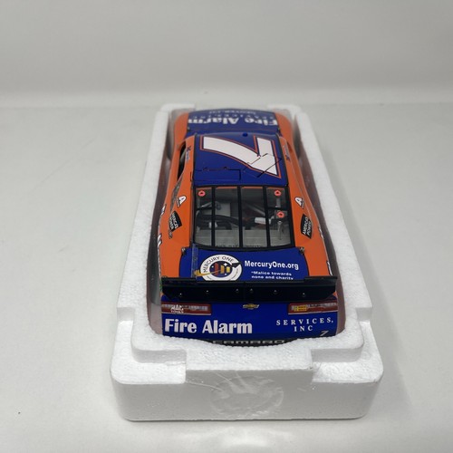 2014 1/24 Regan Smith #7 Fire Alarm SVC Chevrolet Camero Autographed - Picture 7 of 15