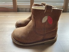 brown toddler Clarks ankle boots size 5f