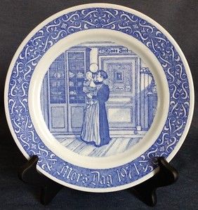 Rorstrand ~ Sweden ~ 8¼" MOTHER'S DAY PLATE ~ "Mors Dag ...