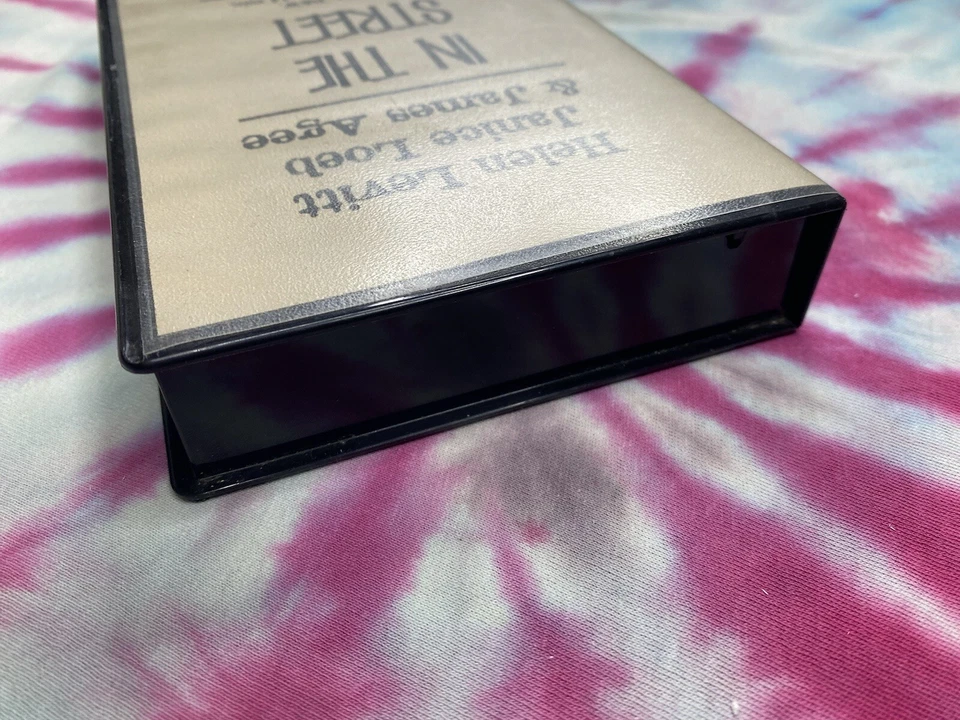 In The Street Helen Levitt Live Photography VHS Documentary Nyc Harlem 40s 1996 - Image 4 of 4