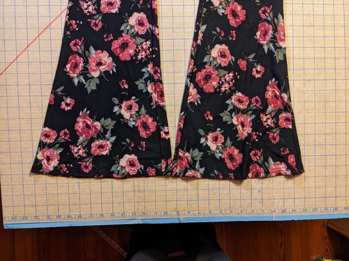 No Boundarues Black Floral Leggings Bell Legs Womens Sz 2XL NWT Closet245 - Picture 3 of 3