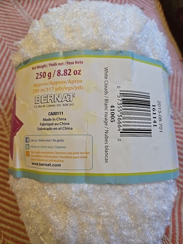 New Bernat Tiny Tickles Baby Yarn 41128 White Clouds Med 4 Polyester 8.82 oz. - Picture 2 of 4