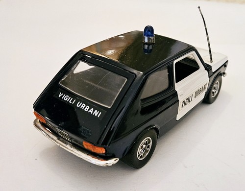 MARTOYS BURAGO ITALIA 0105 FIAT 127 VIGILI URBANI - 1/24 - ORIGINAL - Foto 5 di 7
