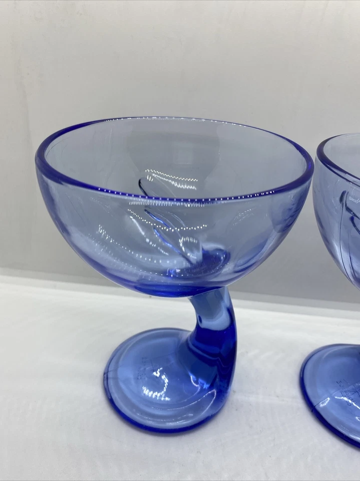 Juego de 2 copas de postre de vino tallo curvo Jerbioli Rocco azul Italia de colección Foto 4 de 4