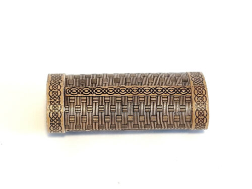 Astuccio porta occhiali corteccia di betulla legno contenitore fodera prodotto biologico fatto a mano - Foto 9 di 12