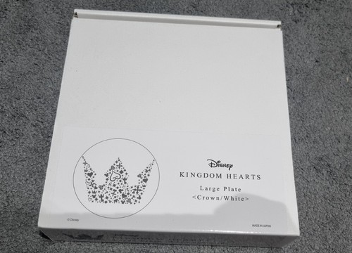 Kingdom Hearts Black & White Plate Set - Picture 11 of 12