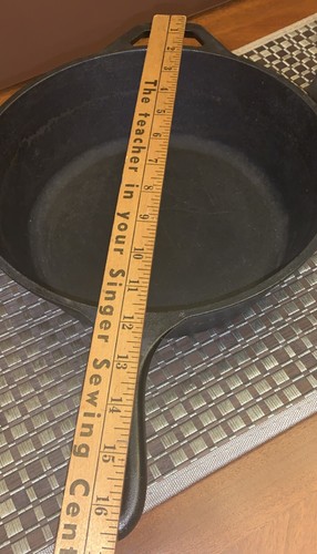 Lodge 8 CF Cast Iron Skillet Chicken Fryer w/Lid 10 1/4" 3" Deep Made In USA - 第 9/11 張圖片