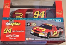 Revell Monogram SnapTite NASCAR #94 McDonald's Bill Elliott Taurus Model Kit '98