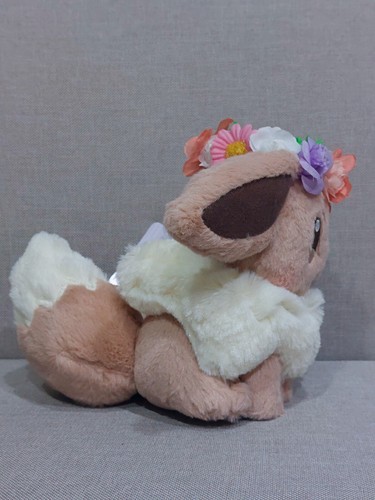 Peluche Pokemon Center Japón 2018 Pikachu & Eievui's Easter Eevee Eievui 5,5 pulgadas - Imagen 6 de 9
