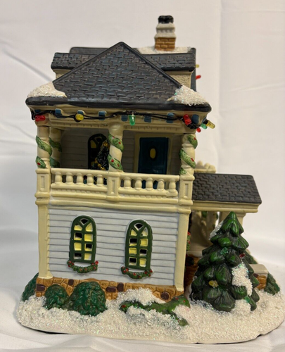 St. Nicholas Square Village Illuminated Bed & Breakfast Retired 2008 READ - Picture 4 of 17