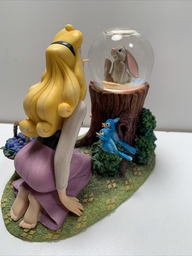 Walt Disney's Sleeping Beauty Aurora and Friends 2004 Exclusive Edition of 500 - Picture 6 of 12