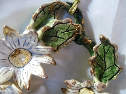 WOW Heather Goldminc Blue Sky2001  hanging daisy bee leaves sign wreath 9" RARE - Picture 9 of 16