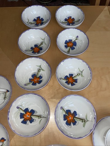 Rare 29 Pc Mancioli Pottery Red Blue Purple Poppi Flower MCM Italy Dish Set LOOK - Picture 7 of 17