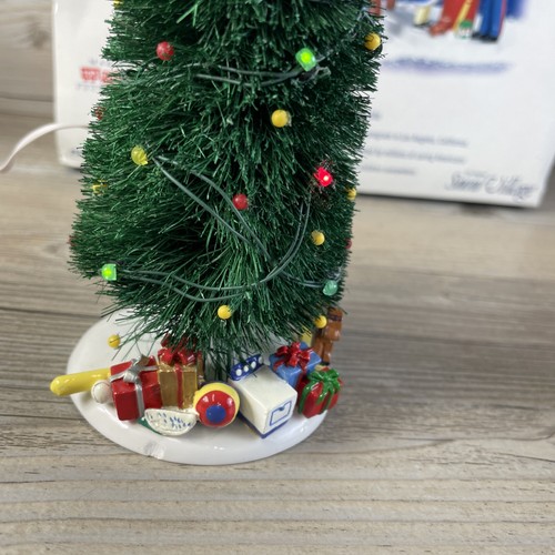 Department 56 “Toys For Tots” Marine Foundation 2001 Snow Village 56-05746 RARE - Picture 7 of 14