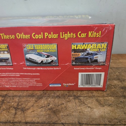 Polar Lights Donnie Allison Torino Talladega Model Kit 1/25 Factory Sealed - Bild 5 von 10