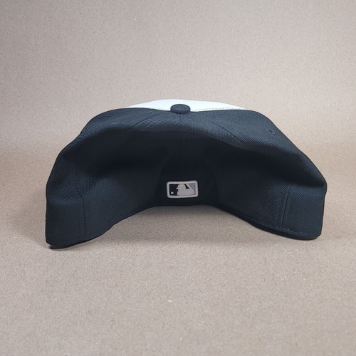 (2) New Era Chicago White Sox Fitted Hat 7 5/8 White Black Batter MLB Baseball - Picture 12 of 17