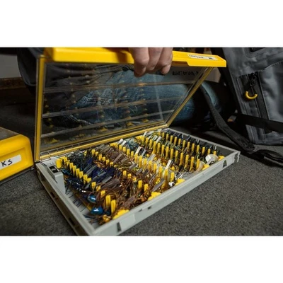 Plano Edge Tacklebox 3700 Master Jig Chatterbait Box - Bild 1 von 3