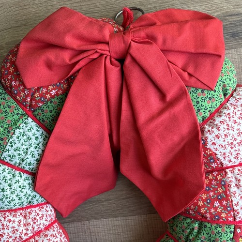 Vintage Handmade Fabric Quilted Puffy Large Red Bow Christmas Wreath 16” - Picture 6 of 12
