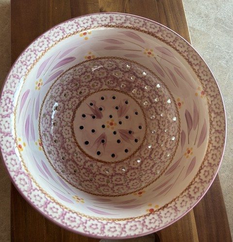 Temptations By Tara Purple Strainer - Picture 3 of 6