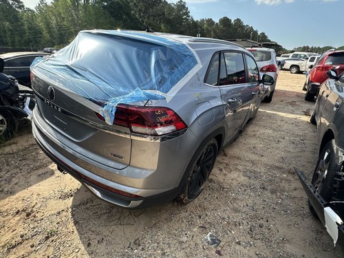 Audio Equipment Radio Receiver Glove Box Mounted Fits 22-23 TIGUAN 244657 - Picture 3 of 12