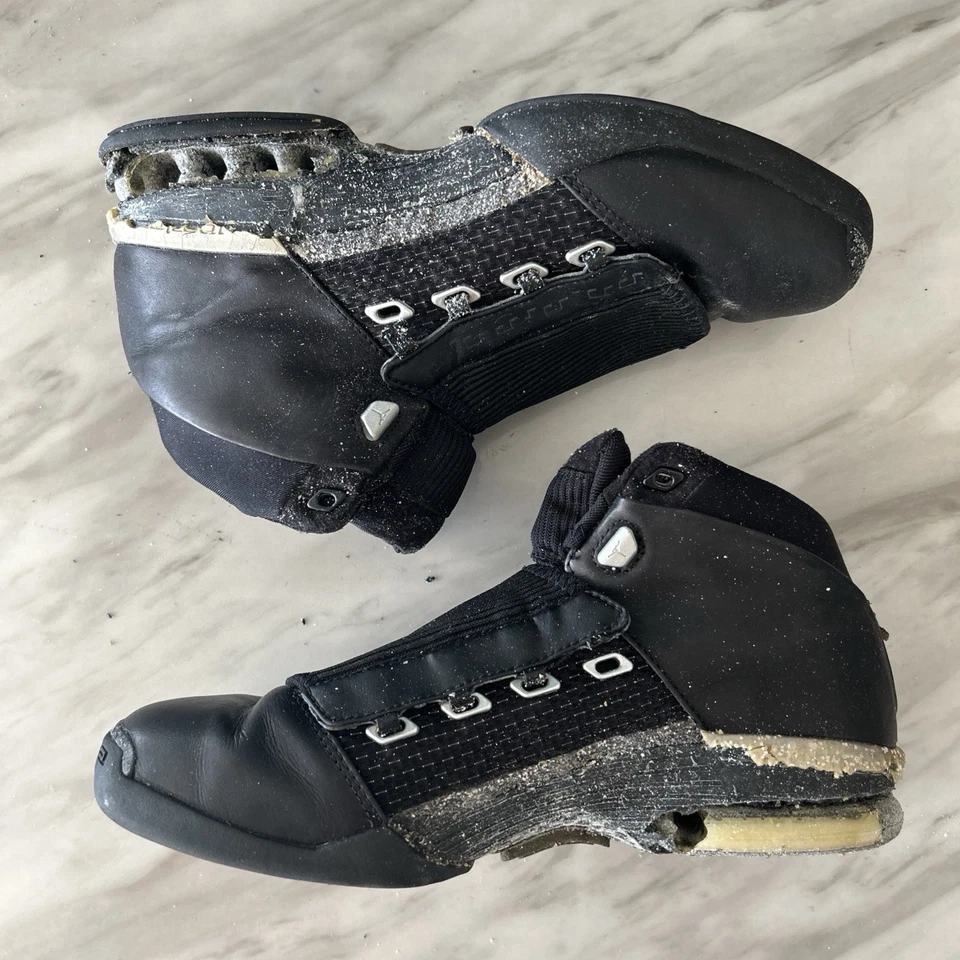 Maleta Nike Air Jordan 17 OG Negra Metálica Plateada 302720 041 Talla 9 Foto 2 de 4