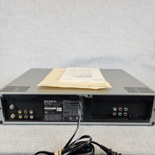 Sony SLV-D100 DVD Player Video Cassette Recorder DVD/VCR Combo - Picture 6 of 9