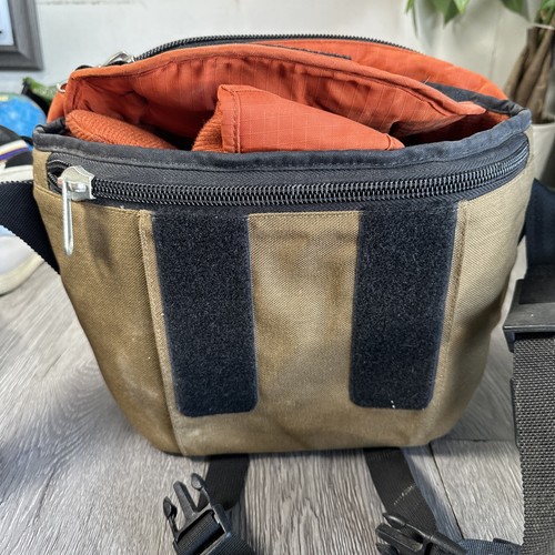 CRUMPLER 8 Eight Million Dollar Home Camera Bag GREEN ORANGE Interior - Picture 7 of 8