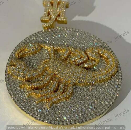 2.85 CT Round Moissanite Scorpion Scorpius Medallion Pendant 925 Sterling Silver - Bild 1 von 2