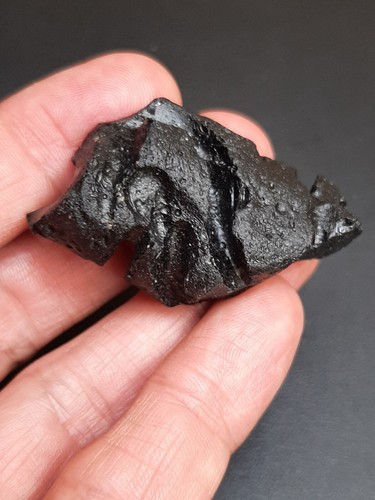 ! Rare Tektite - Billitonite big size - 26,24g / 4,4cm - Wonderful piece - Picture 9 of 12